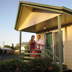 Guest house Peppertree Cabins,, Kingaroy